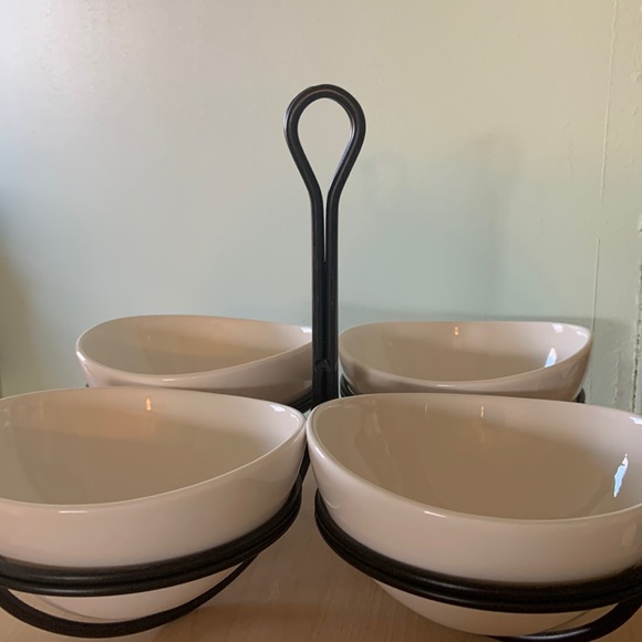 Living Colors Other - Living Colors 5 Piece Serving Bowl Set